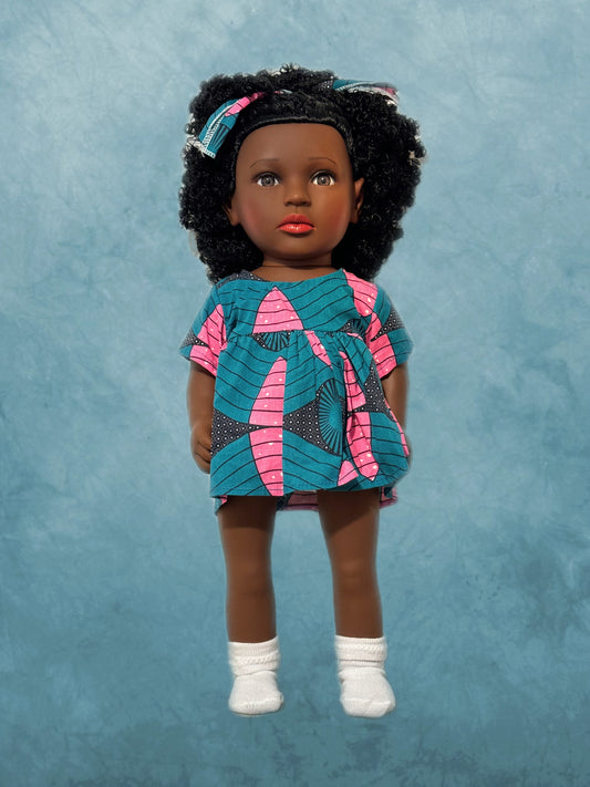 Poupée Afro Noire de 45 centimètres
| KAYA (tenue n2)